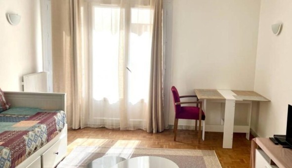 Logement tudiant Studio à Suresnes (92150)