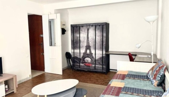 Logement �tudiant Studio &agrave; Suresnes (92150)