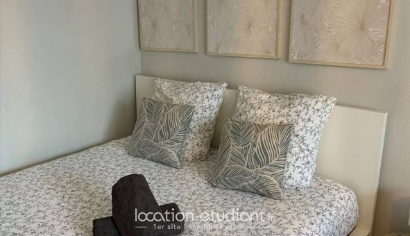 Logement étudiant Studio &agrave; Suresnes (92150)