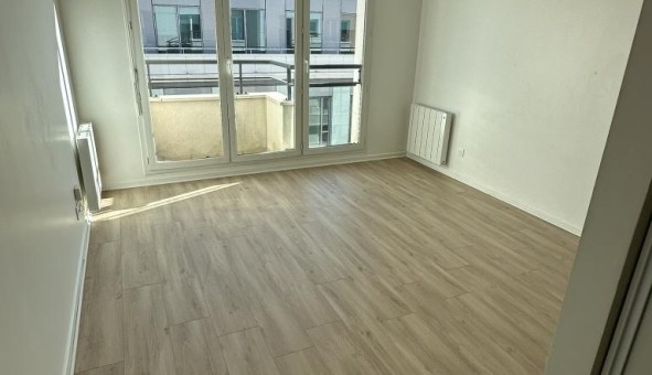 Logement �tudiant Studio &agrave; Suresnes (92150)