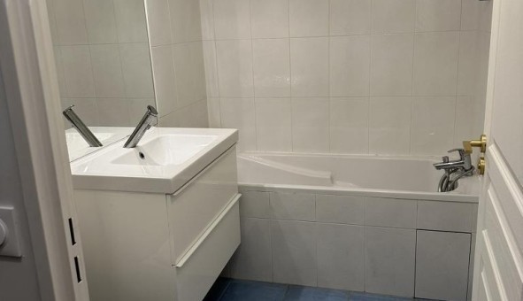 Logement �tudiant Studio &agrave; Suresnes (92150)