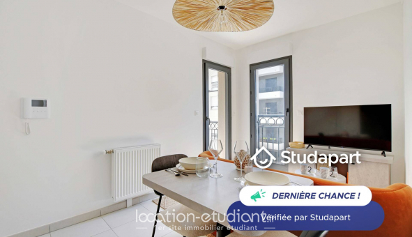 Logement �tudiant Studio &agrave; Suresnes (92150)