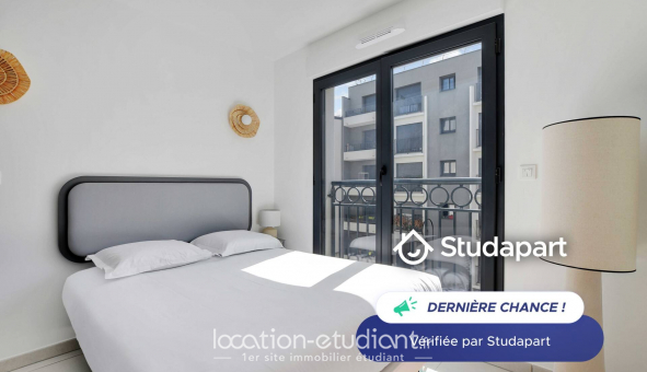Logement �tudiant Studio &agrave; Suresnes (92150)