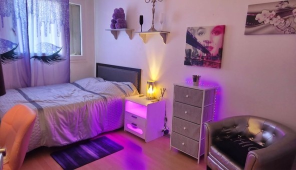 Logement �tudiant Studio &agrave; Suresnes (92150)