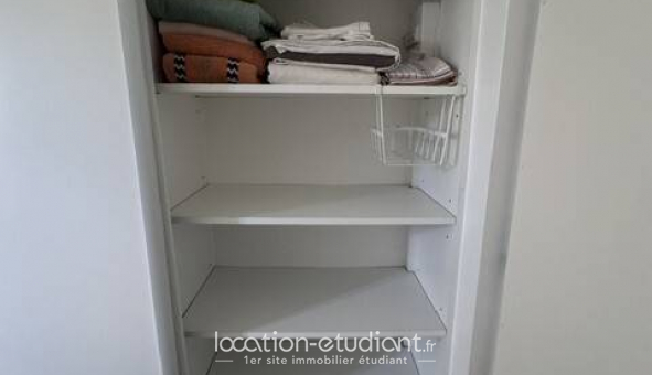 Logement �tudiant Studio &agrave; Suresnes (92150)