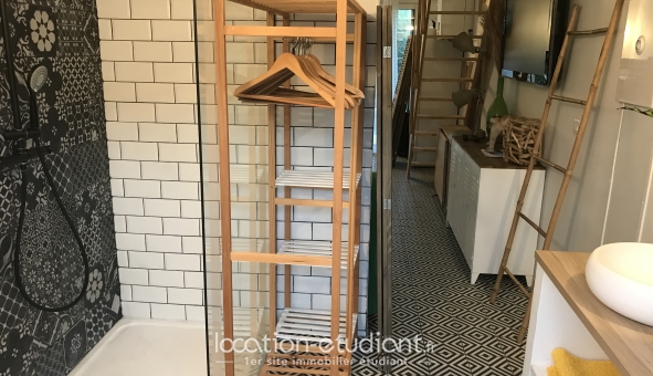Logement étudiant Studio à Toulon (83200)
