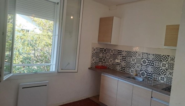 Logement tudiant Studio à Toulon (83200)