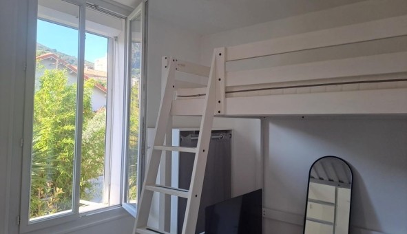Logement tudiant Studio à Toulon (83200)