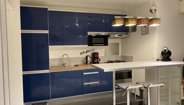 Logement tudiant Location Studio Vide Toulon (83200)