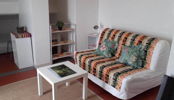 Logement étudiant Location Studio Vide Toulon (83200)