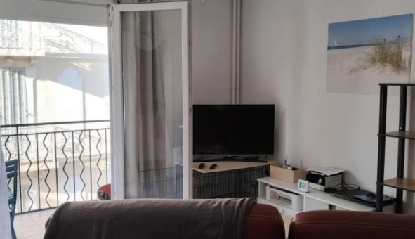 Logement tudiant Location Studio Vide Toulon (83200)