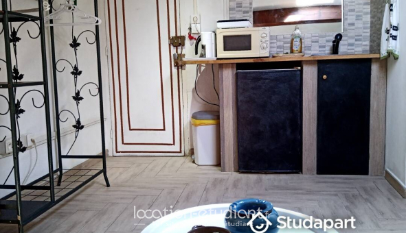Logement tudiant Location Studio Meublé Toulon (83200)