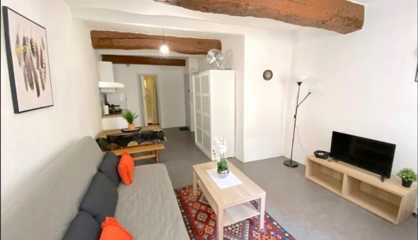 Logement tudiant Location Studio Vide Toulon (83200)