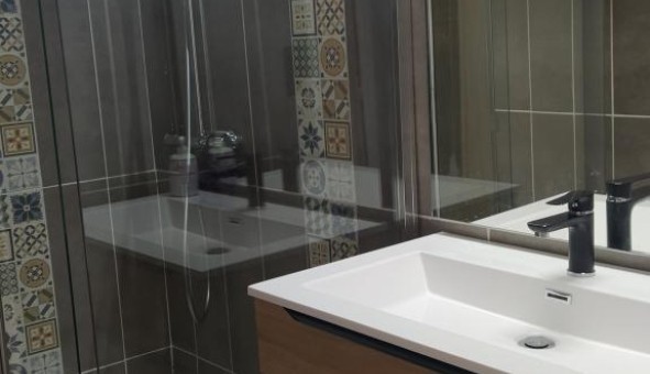 Logement tudiant Studio à Toulon (83200)