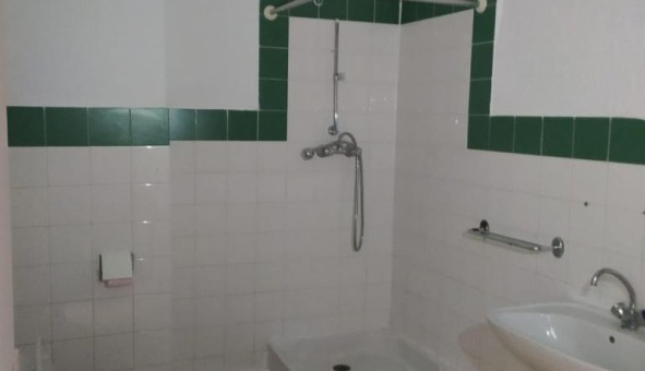Logement tudiant Studio à Toulon (83200)