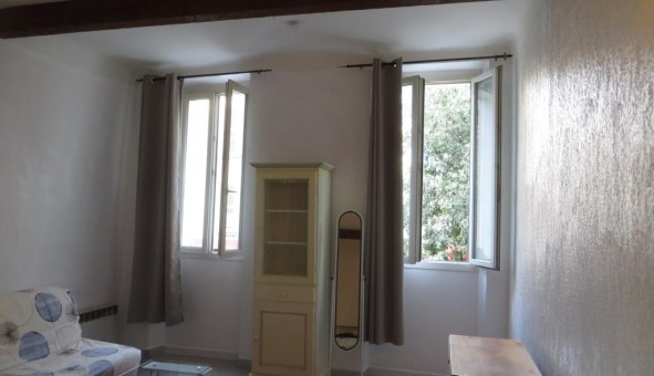 Logement tudiant Location Studio Vide Toulon (83200)