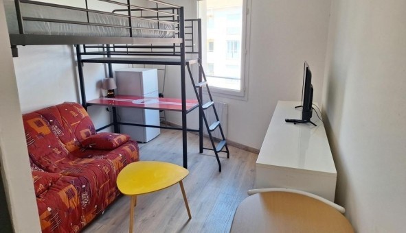 Logement tudiant Studio à Toulon (83200)