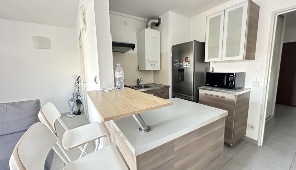 Logement �tudiant Location Studio Vide Toulon (83200)