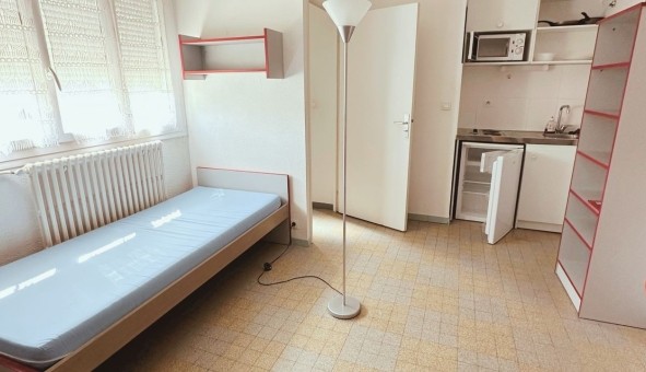 Logement �tudiant Location Studio Vide Toulon (83200)