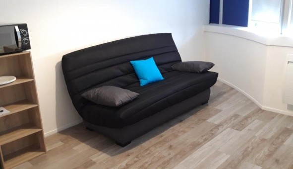 Logement tudiant Location Studio Vide Tours (37000)