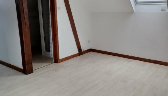 Logement tudiant Location Studio Vide Tours (37000)