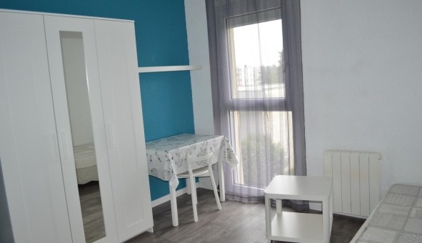 Logement tudiant Location Studio Vide Tours (37000)
