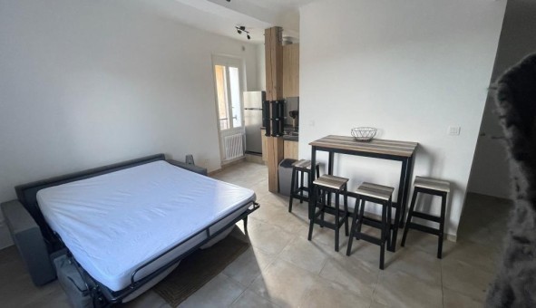 Logement tudiant Studio à Trans en Provence (83720)