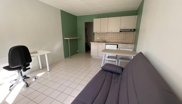 Logement tudiant Studio à Troyes (10000)