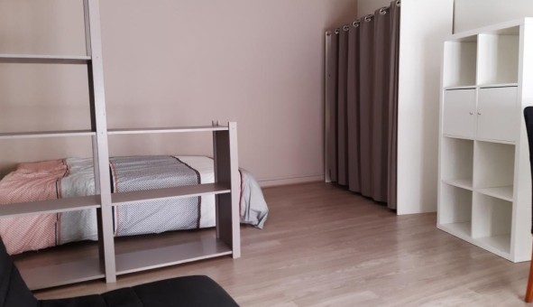 Logement tudiant Studio à Troyes (10000)