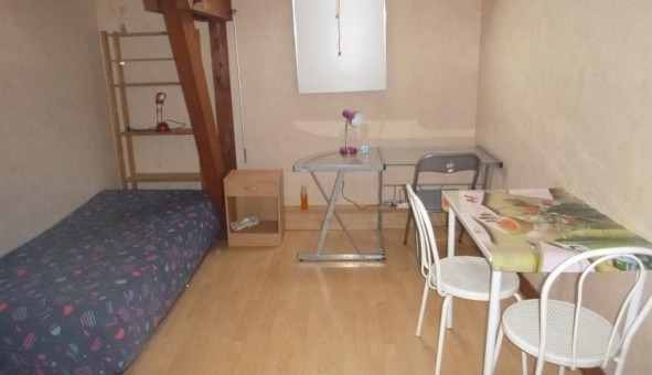 Logement tudiant Location Studio Vide Troyes (10000)