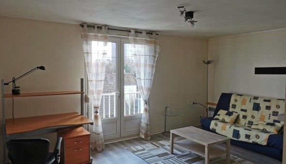 Logement étudiant Location Studio Vide Troyes (10000)