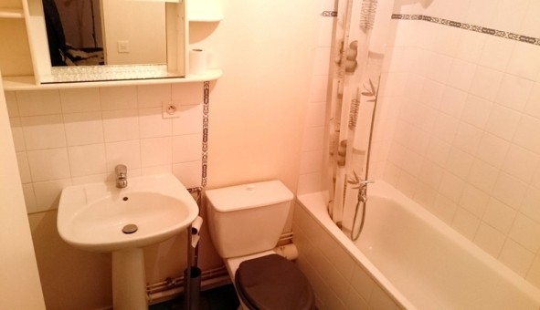 Logement tudiant Studio à Troyes (10000)