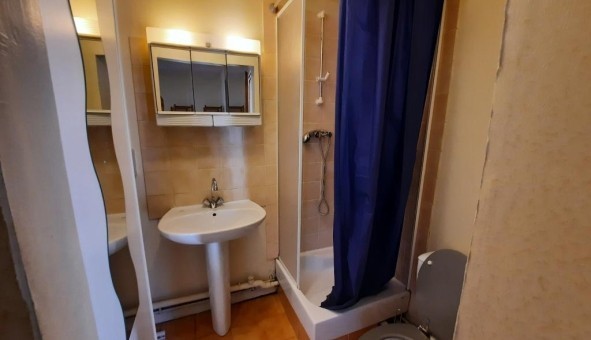 Logement tudiant Studio à Troyes (10000)