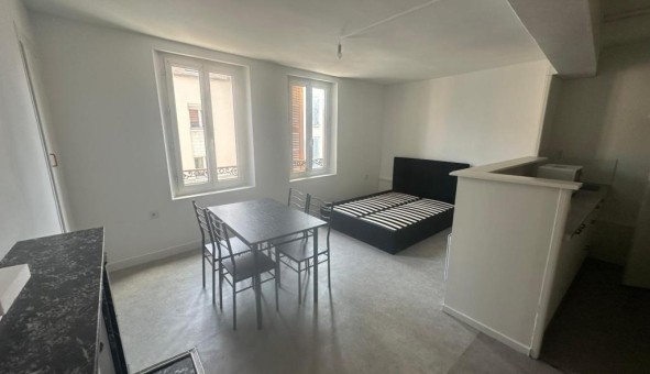 Logement tudiant Location Studio Vide Troyes (10000)