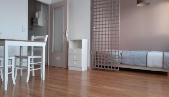 Logement tudiant Location Studio Vide Troyes (10000)