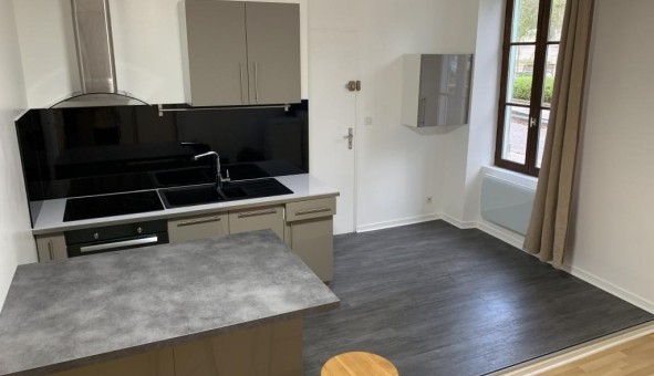 Logement tudiant Location Studio Vide Troyes (10000)
