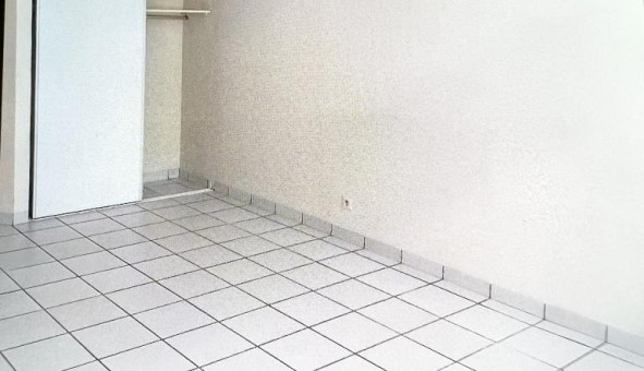 Logement tudiant Studio à Troyes (10000)