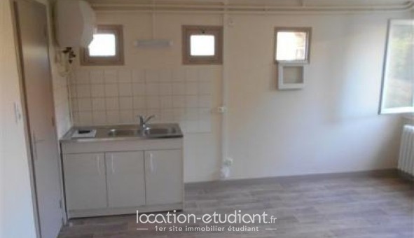 Logement tudiant Studio à Ussel (19200)