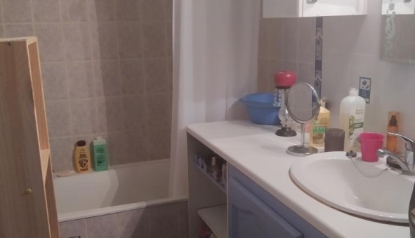 Logement tudiant Studio à Valence (26000)