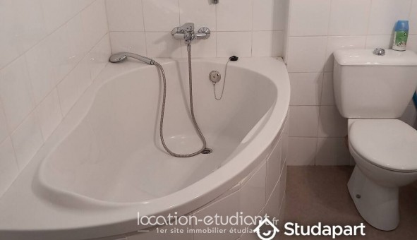 Logement tudiant Studio à Valence (26000)
