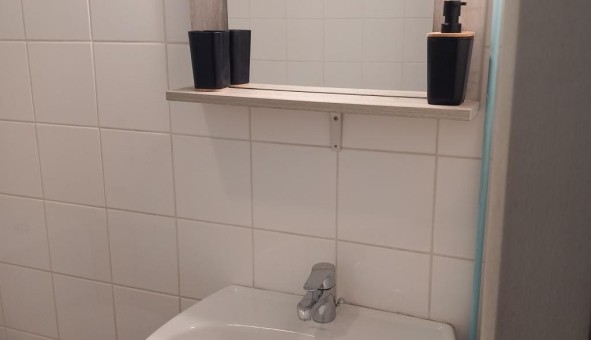 Logement tudiant Studio à Valence (26000)
