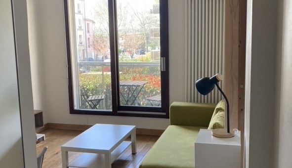 Logement tudiant Location Studio Vide Vanves (92170)