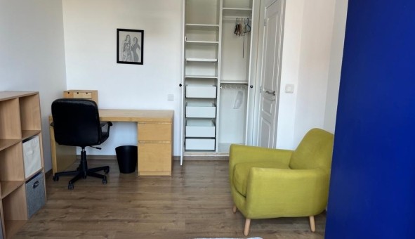 Logement étudiant Location Studio Vide Vanves (92170)