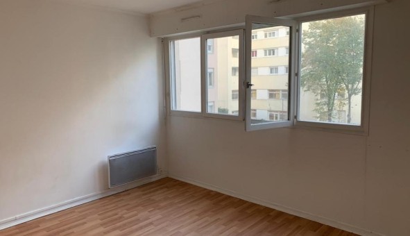 Logement tudiant Studio à Vanves (92170)