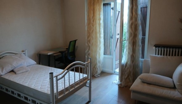 Logement tudiant Studio à Vaulx en Velin (69120)