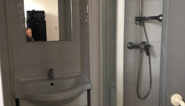 Logement tudiant Studio à Vaulx en Velin (69120)