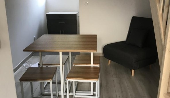 Logement �tudiant Studio &agrave; Vaulx en Velin (69120)