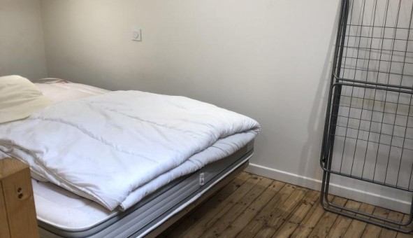 Logement �tudiant Studio &agrave; Vaulx en Velin (69120)