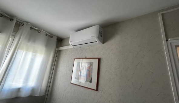 Logement �tudiant Studio &agrave; Vaulx en Velin (69120)