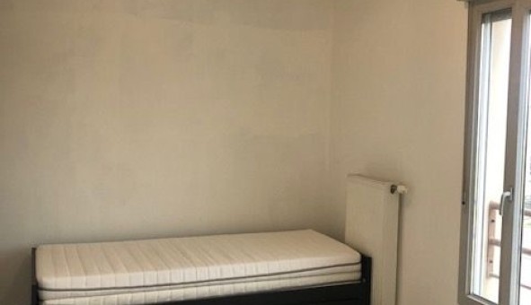 Logement �tudiant Studio &agrave; Vaulx en Velin (69120)